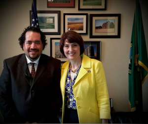 William Hulings and Congressman McMorris-Rodgers meeting in the Congresswoman's office.